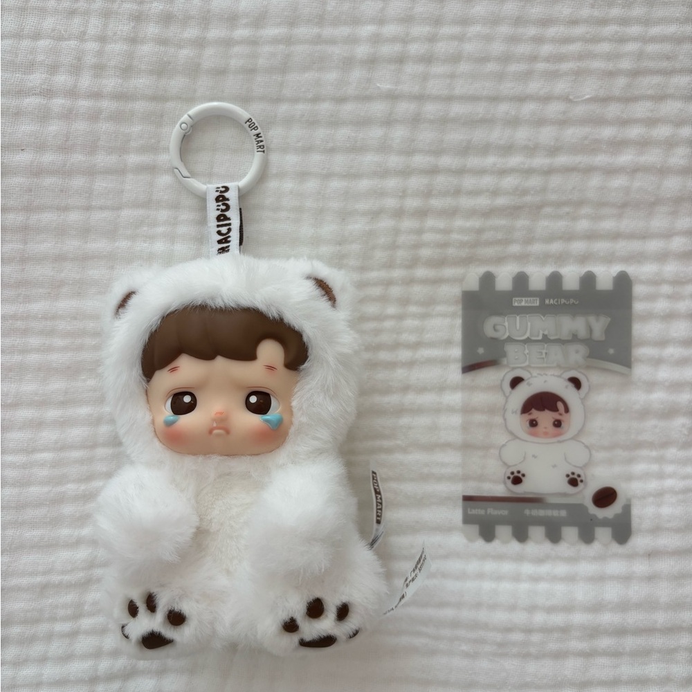 Pop Mart Hacipupu White Gummy Bear Plush Keychain - Picture 2 of 6